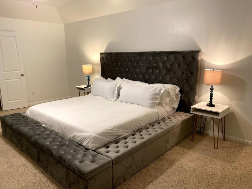 Luxury 3-Story Home In Downtown ヒューストン エクステリア 写真