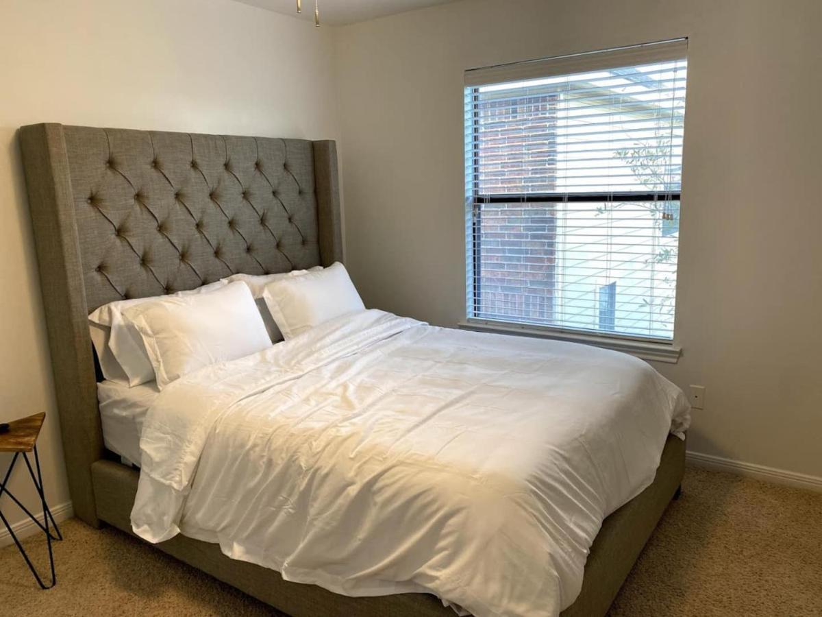 Luxury 3-Story Home In Downtown ヒューストン エクステリア 写真